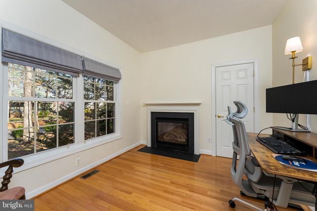 100 CRYSTAL CT, Locust Grove, VA 22508