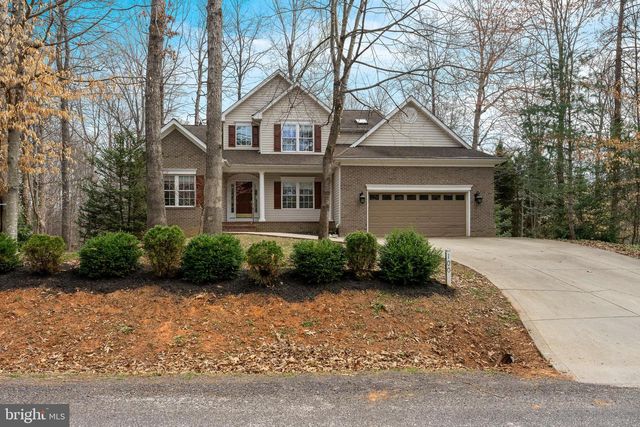 100 CRYSTAL CT, Locust Grove, VA 22508