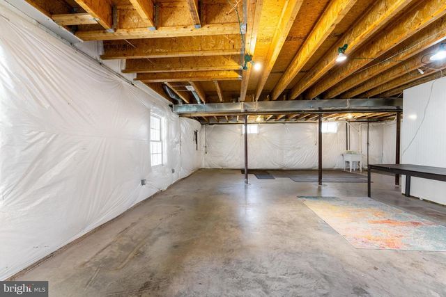 100 CRYSTAL CT, Locust Grove, VA 22508