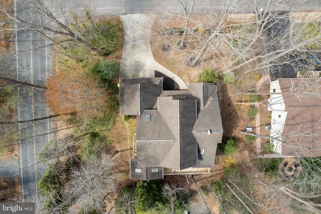 100 CRYSTAL CT, Locust Grove, VA 22508