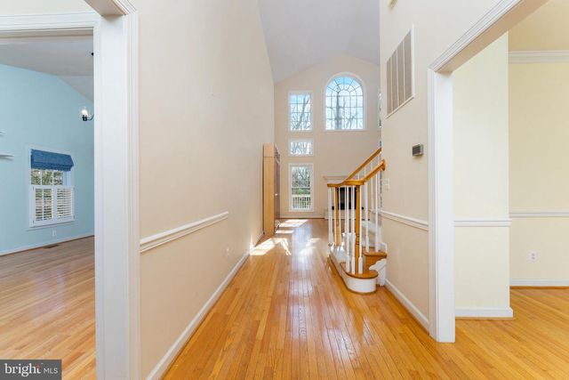 100 CRYSTAL CT, Locust Grove, VA 22508