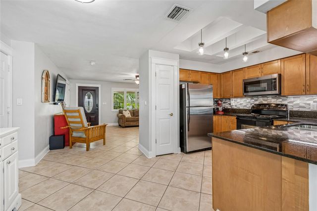 11120 105TH AVENUE, Largo, FL 33778