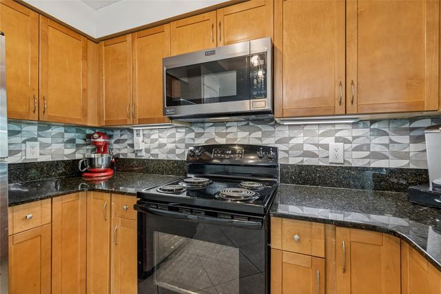 11120 105TH AVENUE, Largo, FL 33778