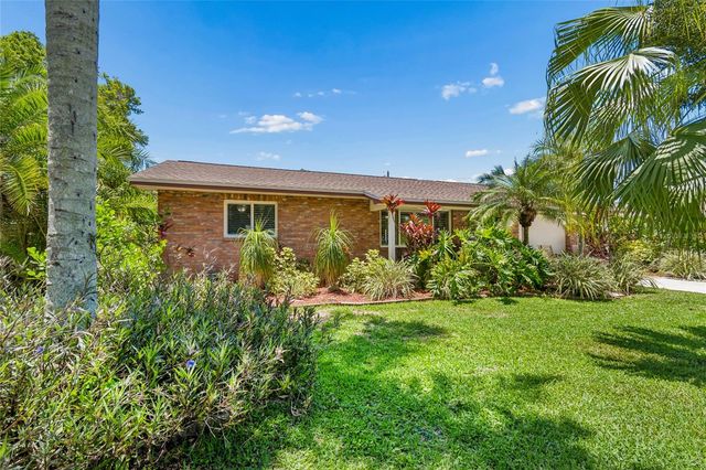 11120 105TH AVENUE, Largo, FL 33778