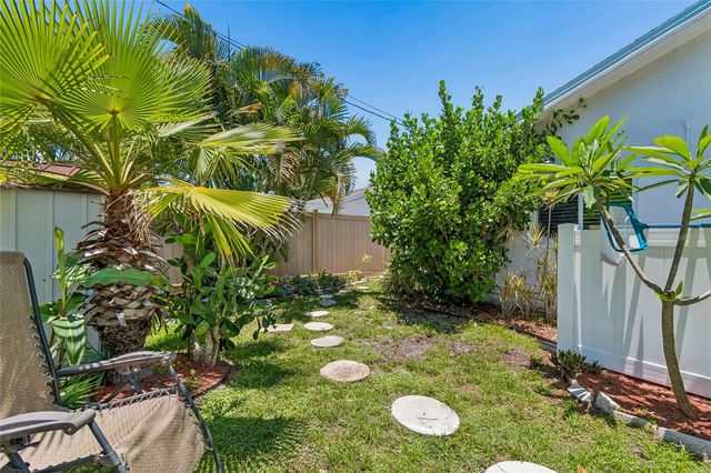 11120 105TH AVENUE, Largo, FL 33778