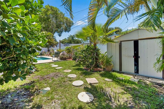 11120 105TH AVENUE, Largo, FL 33778