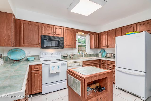 612 Monroe Avenue, Cape Canaveral, FL 32920