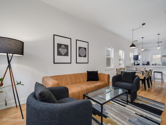 2516 N Campbell Avenue CH, Chicago, IL 60647
