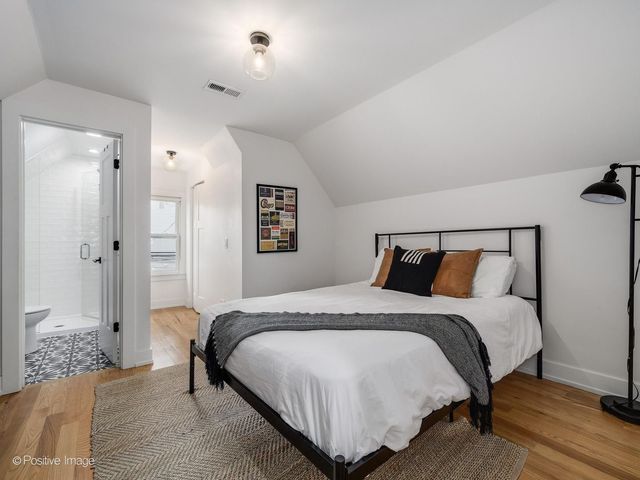 2516 N Campbell Avenue CH, Chicago, IL 60647