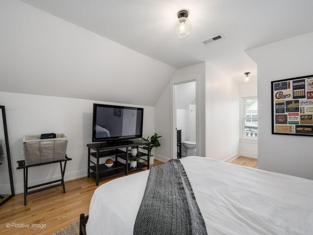 2516 N Campbell Avenue CH, Chicago, IL 60647