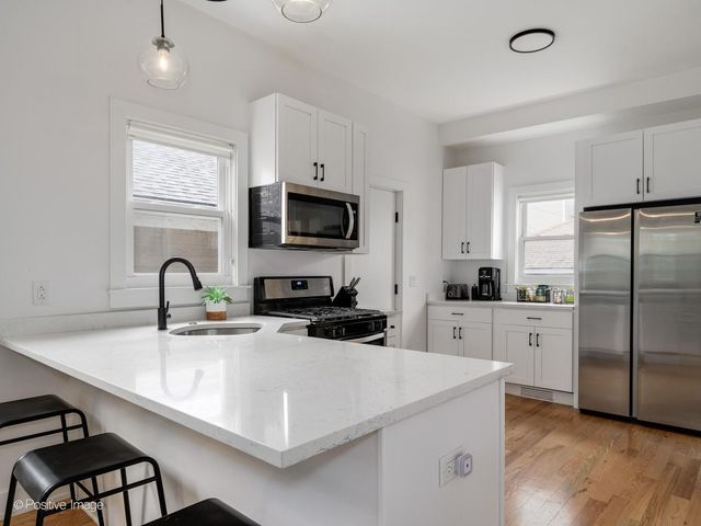 2516 N Campbell Avenue CH, Chicago, IL 60647