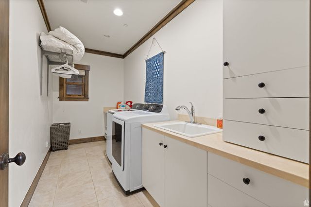 121 N OAKWOOD CIR, Springville, UT 84663