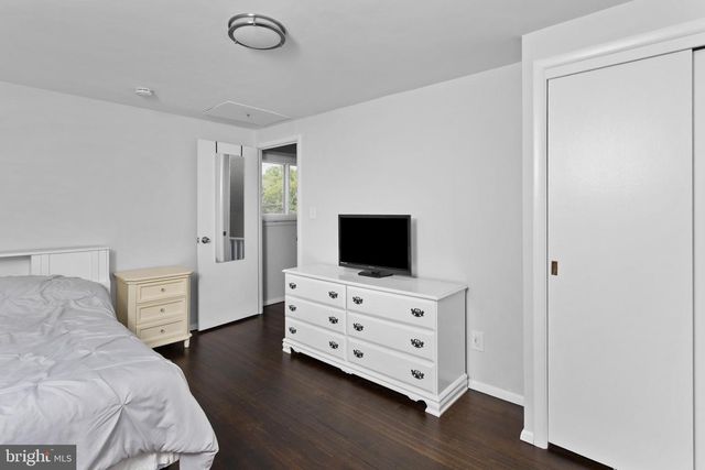 69 CHARLES BOSSERT DR, Bordentown, NJ 08505