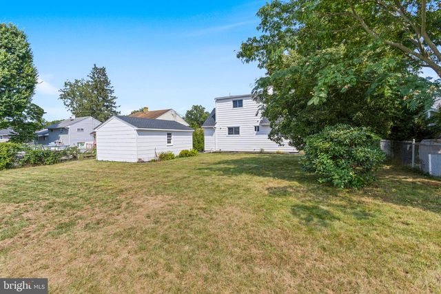 69 CHARLES BOSSERT DR, Bordentown, NJ 08505