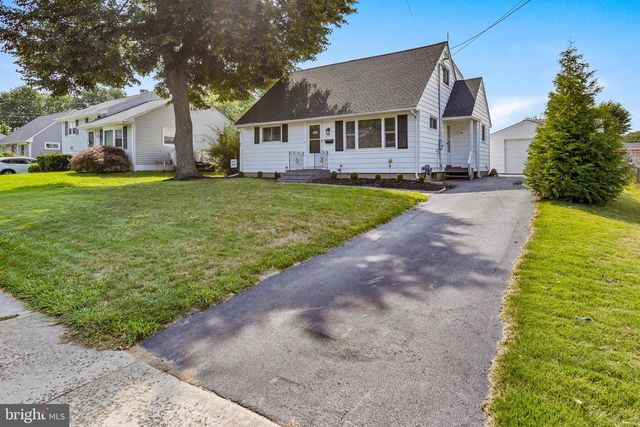 69 CHARLES BOSSERT DR, Bordentown, NJ 08505