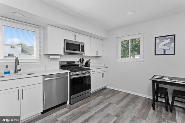 69 CHARLES BOSSERT DR, Bordentown, NJ 08505