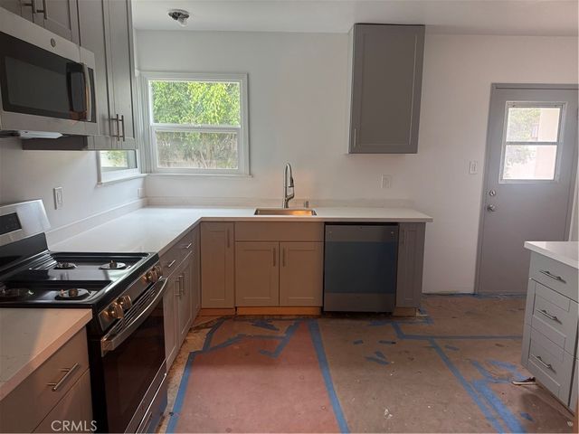 6016 Wilkinson, Valley Glen, CA 91606