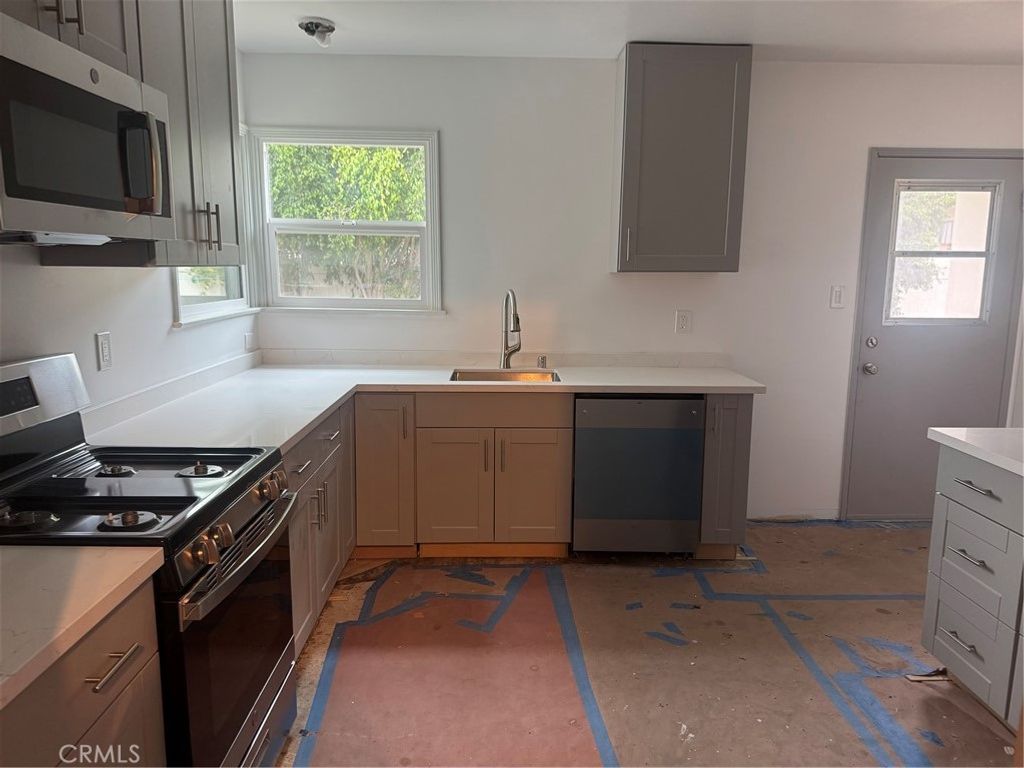 6016 Wilkinson, Valley Glen, CA 91606 — photo 3