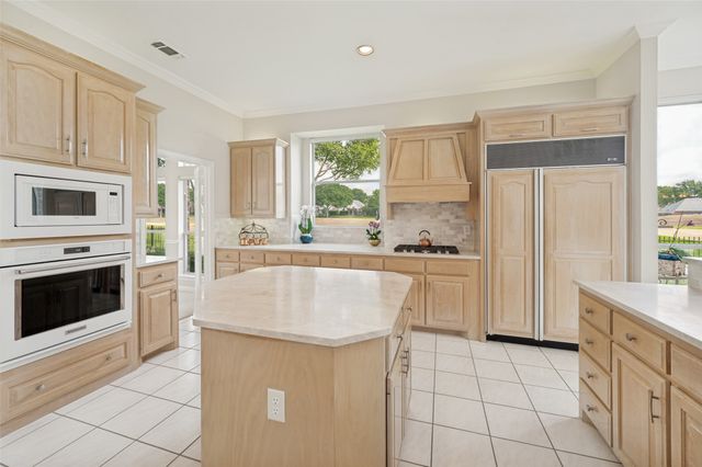 820 Parkwood Court, Mckinney, TX 75072