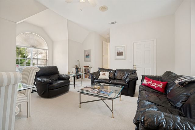 820 Parkwood Court, Mckinney, TX 75072