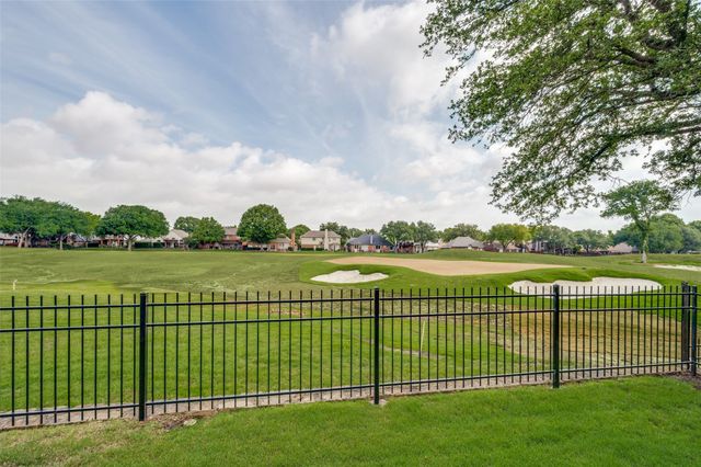 820 Parkwood Court, Mckinney, TX 75072