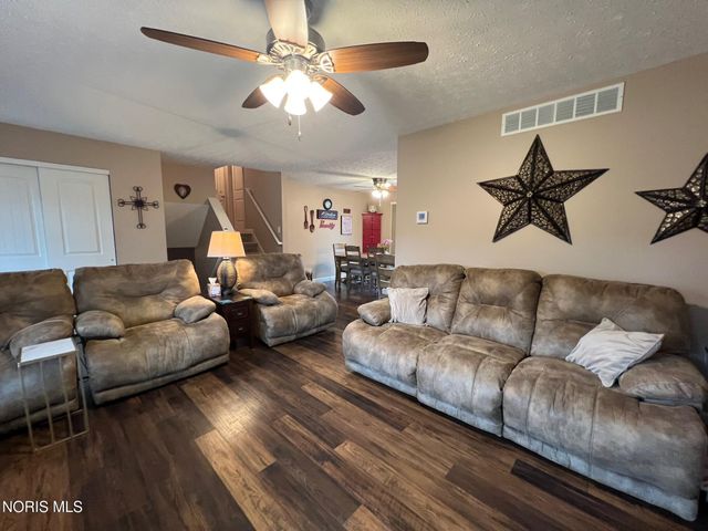 575 Sunset Drive, Upper Sandusky, OH 43351