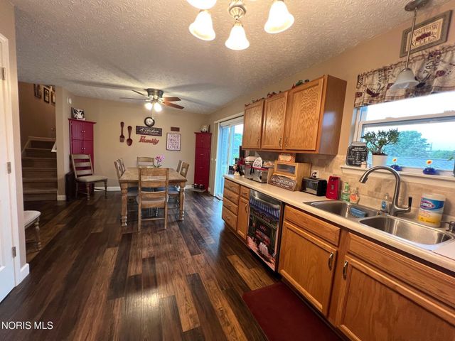 575 Sunset Drive, Upper Sandusky, OH 43351