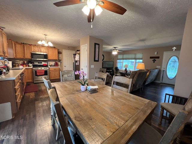 575 Sunset Drive, Upper Sandusky, OH 43351