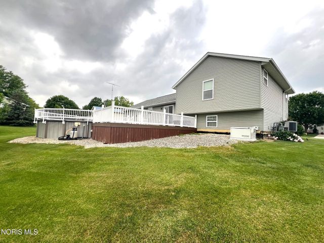 575 Sunset Drive, Upper Sandusky, OH 43351