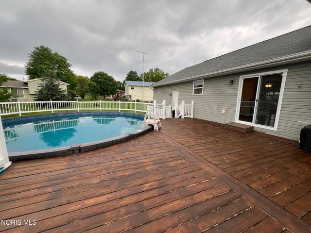 575 Sunset Drive, Upper Sandusky, OH 43351