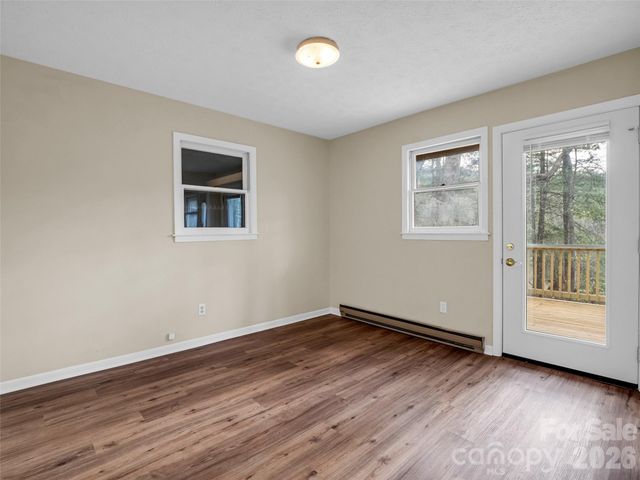 1 Alpine Way, Swannanoa, NC 28778