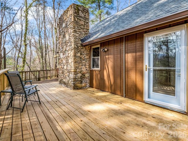 1 Alpine Way, Swannanoa, NC 28778