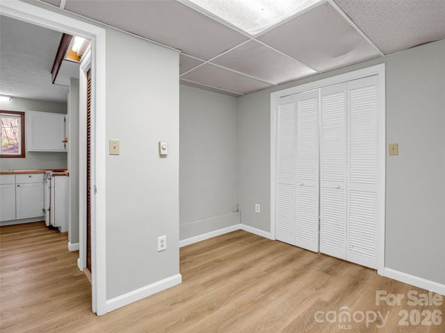 1 Alpine Way, Swannanoa, NC 28778