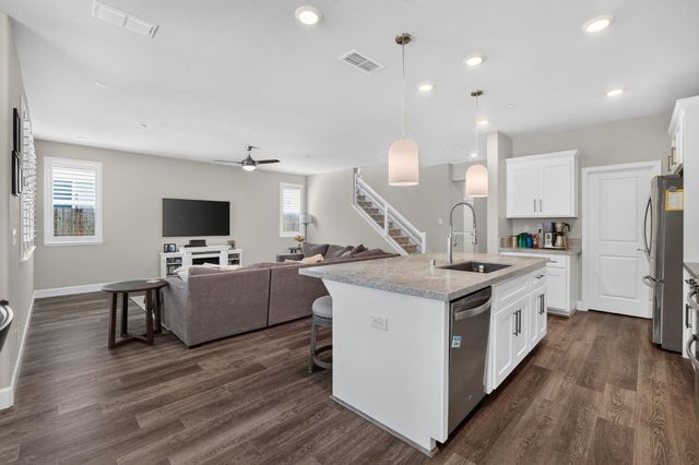 3113 Vaughn Way, Roseville, CA 95747