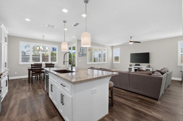 3113 Vaughn Way, Roseville, CA 95747