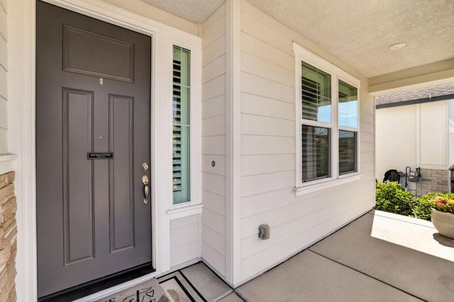 3113 Vaughn Way, Roseville, CA 95747