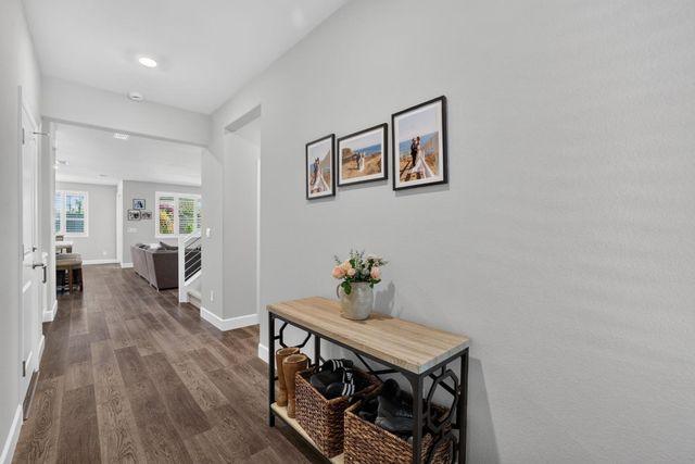 3113 Vaughn Way, Roseville, CA 95747