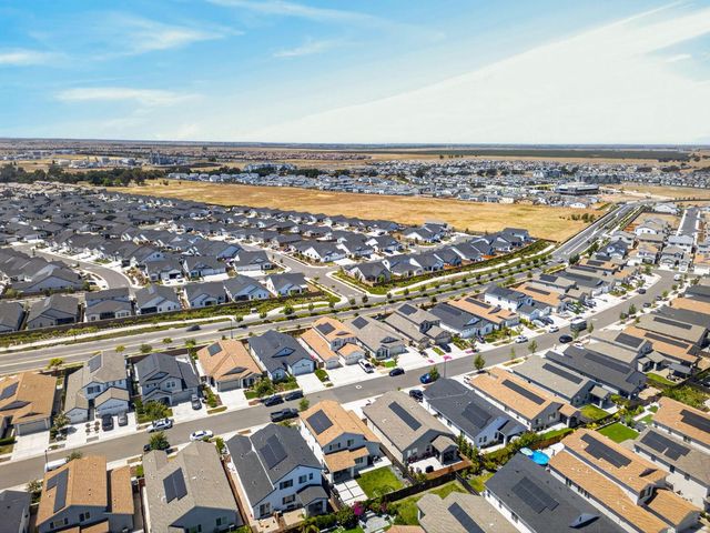 3113 Vaughn Way, Roseville, CA 95747