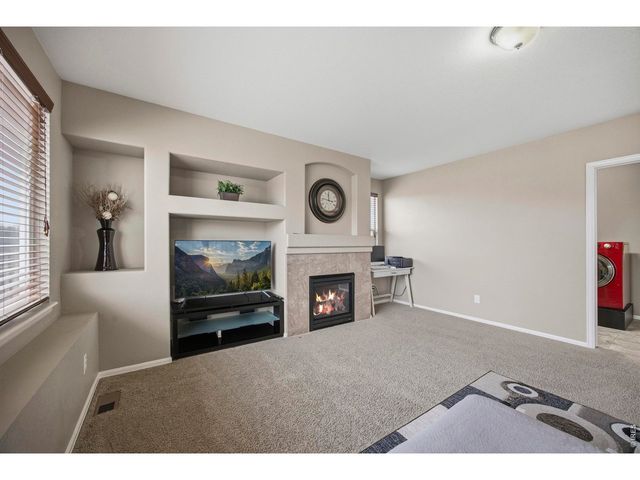 851 Ridge Runner Dr, Fort Collins, CO 80524