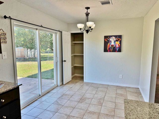 152 SW 69th ST, Lawton, OK 73505