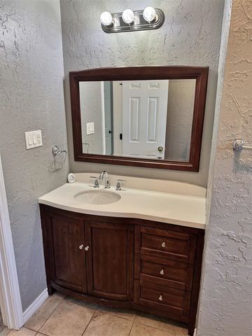 152 SW 69th ST, Lawton, OK 73505