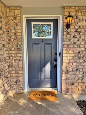 152 SW 69th ST, Lawton, OK 73505