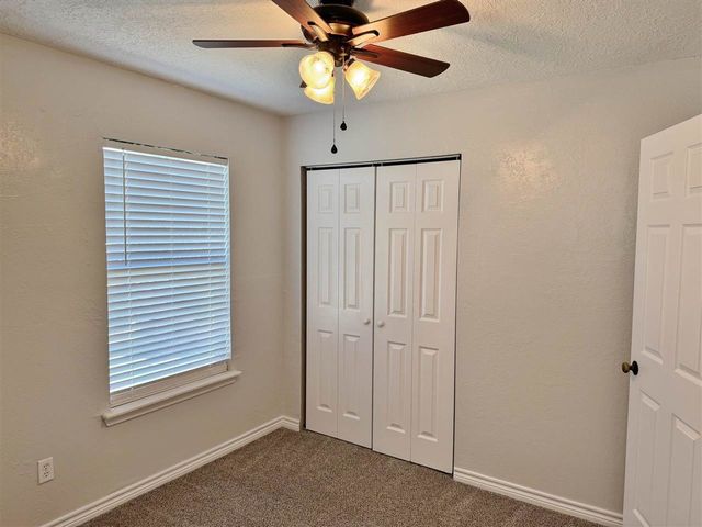 152 SW 69th ST, Lawton, OK 73505