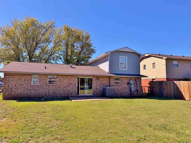 152 SW 69th ST, Lawton, OK 73505