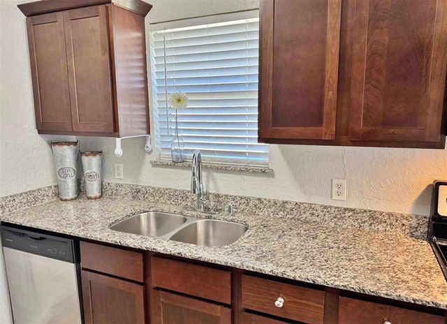 152 SW 69th ST, Lawton, OK 73505