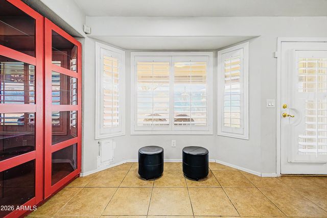 8826 E PALM RIDGE Drive, Scottsdale, AZ 85260