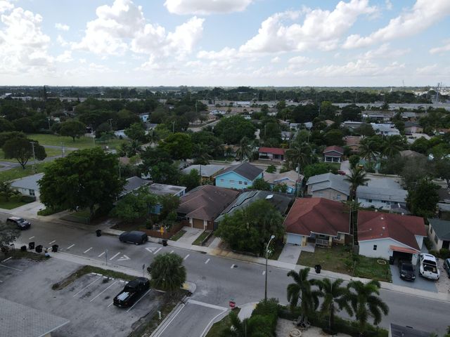 703 S A Street S, Lake Worth Beach, FL 33460
