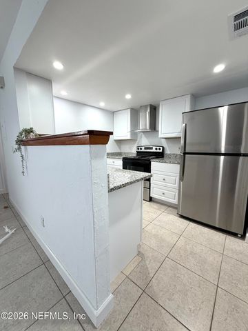 2885 SAND CASTLE Lane, Jacksonville, FL 32233