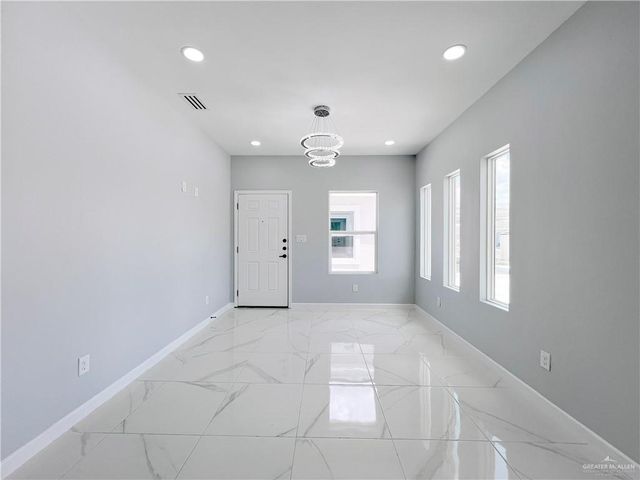 913 N Woodson Avenue 2, Edinburg, TX 78541