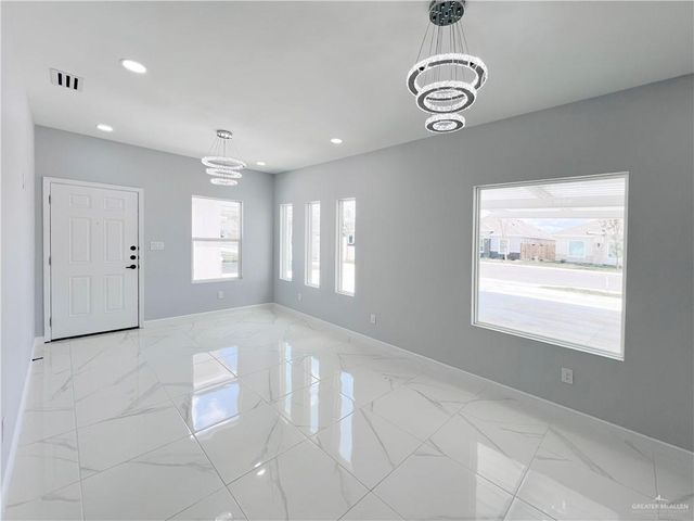 913 N Woodson Avenue 2, Edinburg, TX 78541